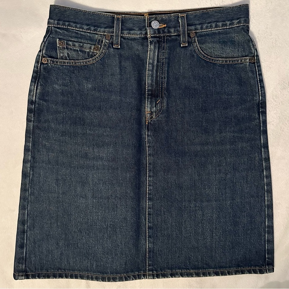 Vintage 2000 Levi's Red Tab Denim Jean Skirt Knee Length Women's 6 Y2K
